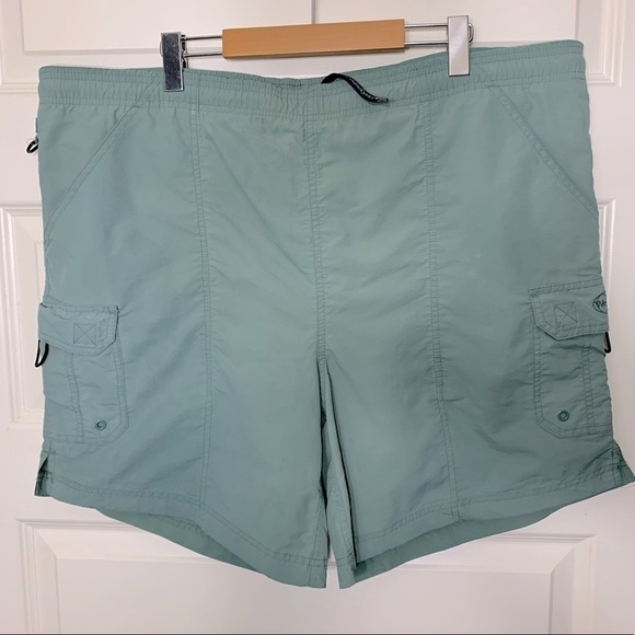 WEEKENDER Traveler Vintage Sage Green Swim & Adventure Shorts Cargo Style Sz 42 - Picture 3 of 13
